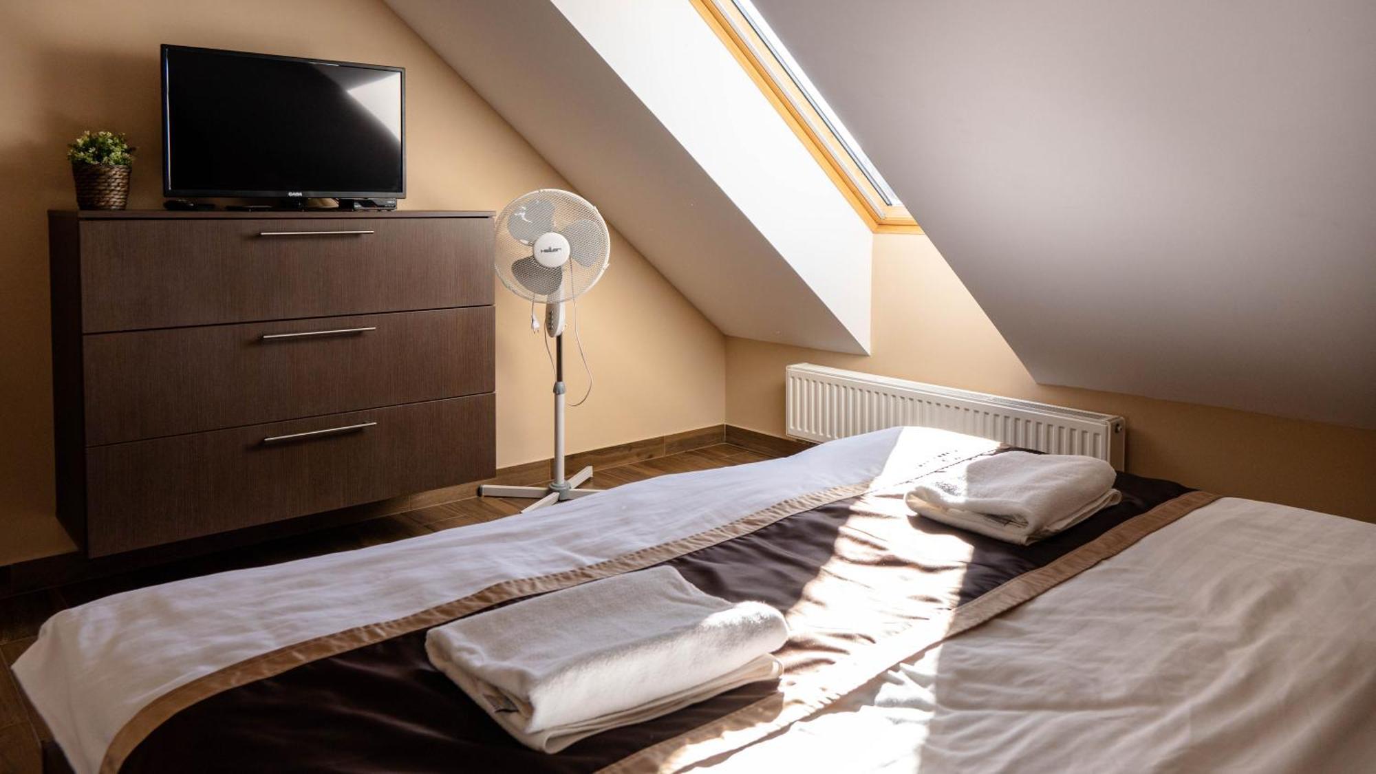 Family Apartman Epleny Ngoại thất bức ảnh