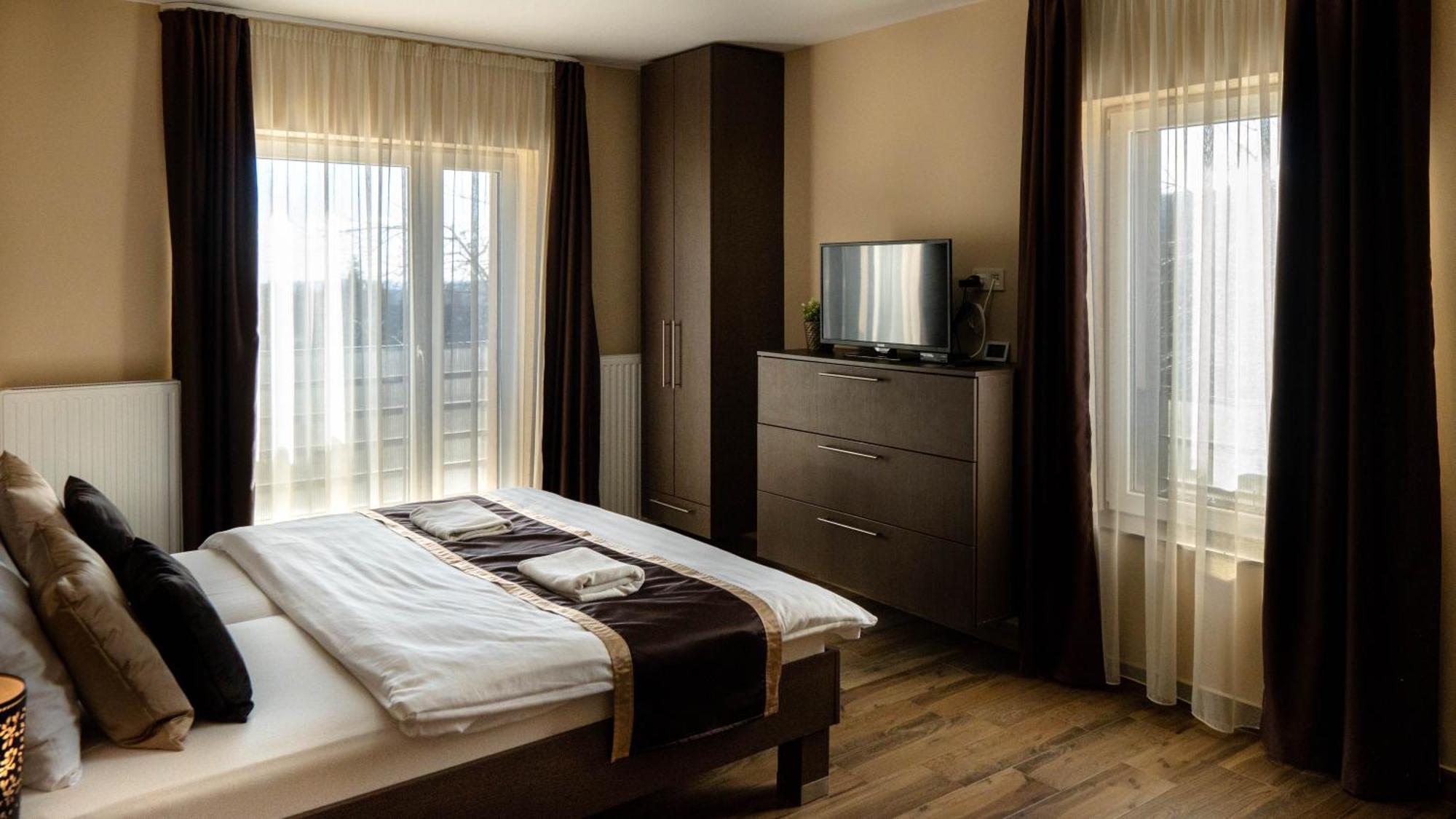 Family Apartman Epleny Ngoại thất bức ảnh