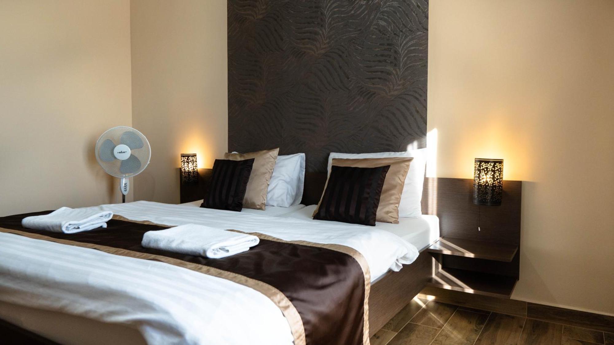 Family Apartman Epleny Ngoại thất bức ảnh