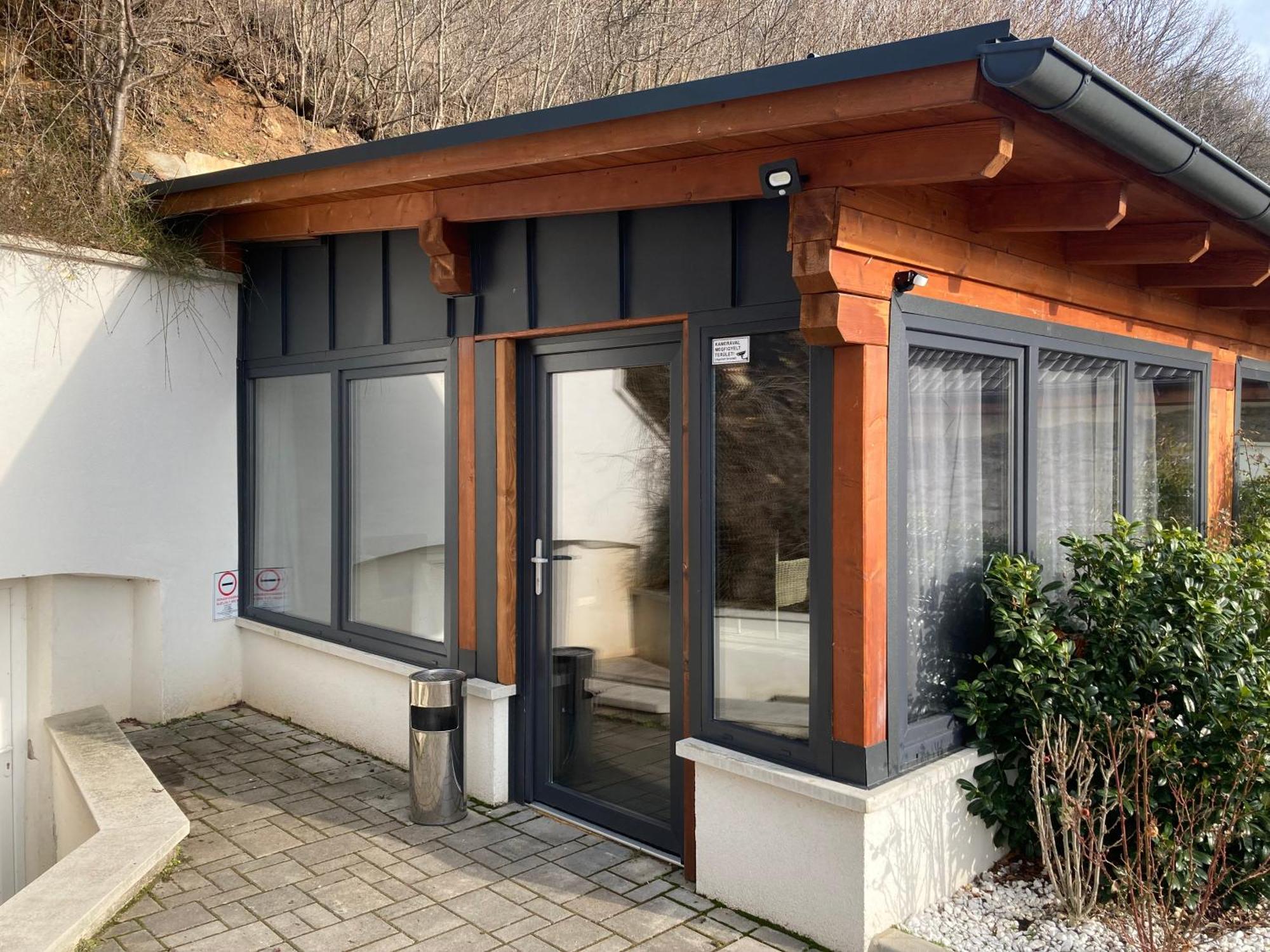 Family Apartman Epleny Ngoại thất bức ảnh